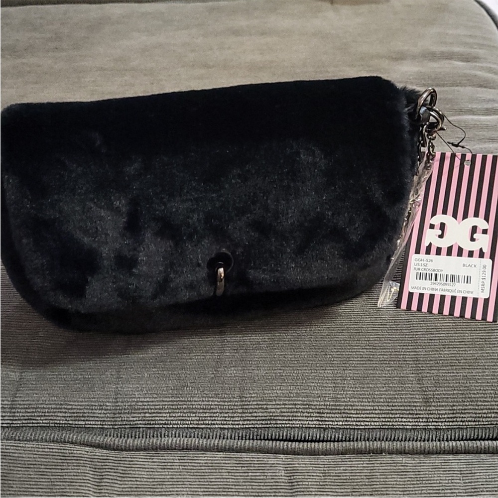 Gilda Paris Crossbody Bag - Picture 3 of 10